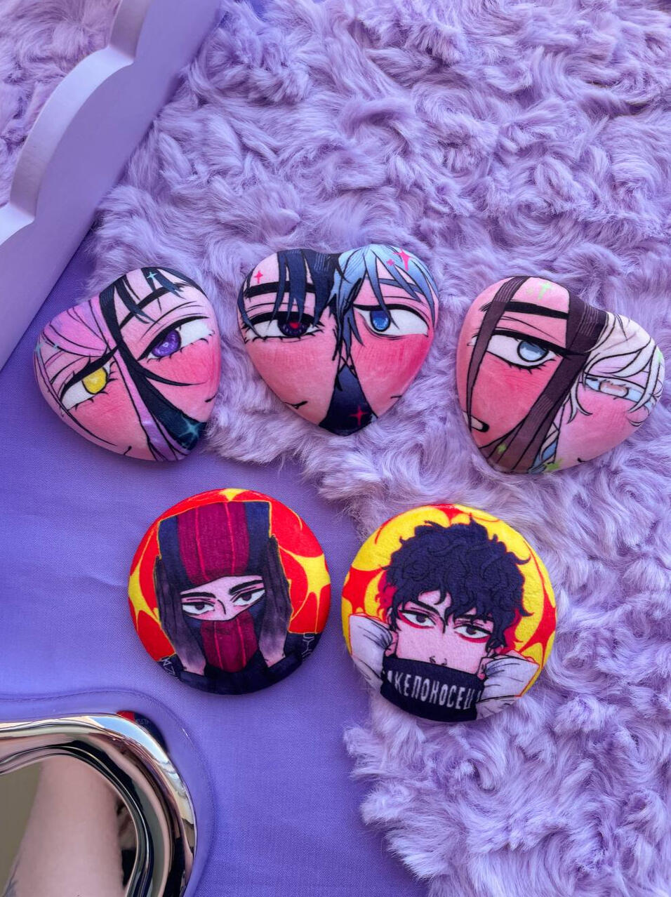 PLUSH BUTTONS: Alien Stage/Twenty One Pilots (2025-2026)